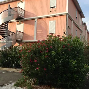 https://lidotel.midi-pyreneeshotels.com